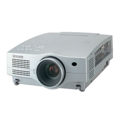 Panasonic PT-L712E - XGA LCD TFT Projector